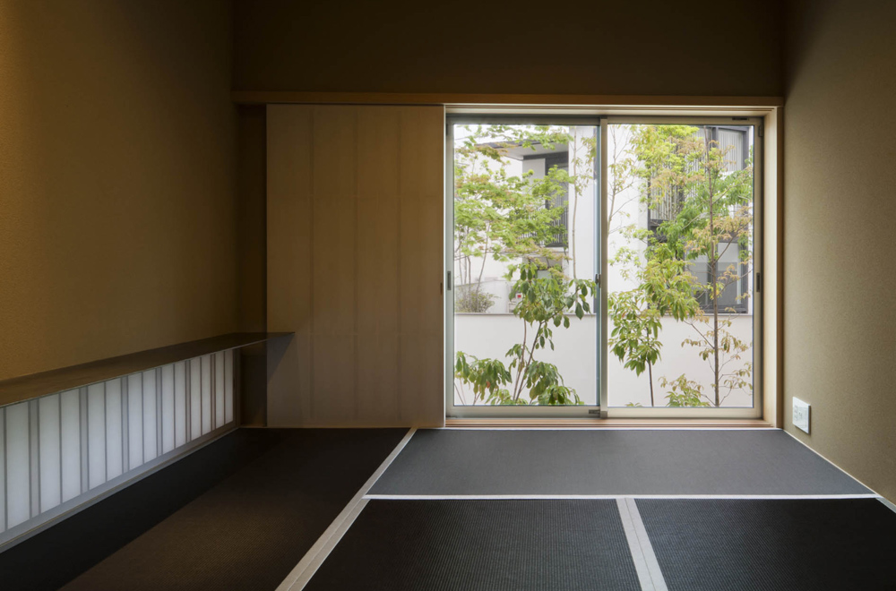 WEST VIEW: Japanese-style room