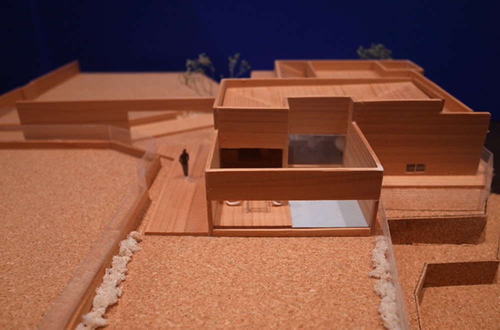 LIAISON HOUSE: Construction modeling