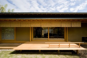 SHOFUKUSO: Deck terrace