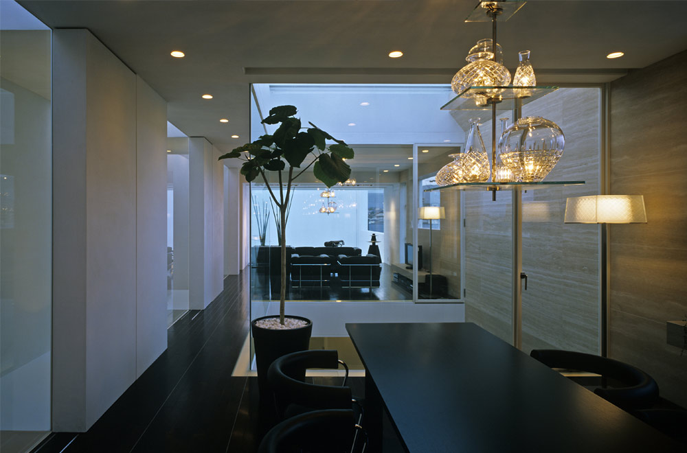 HOUSE IN MUKOYAMA: Living room