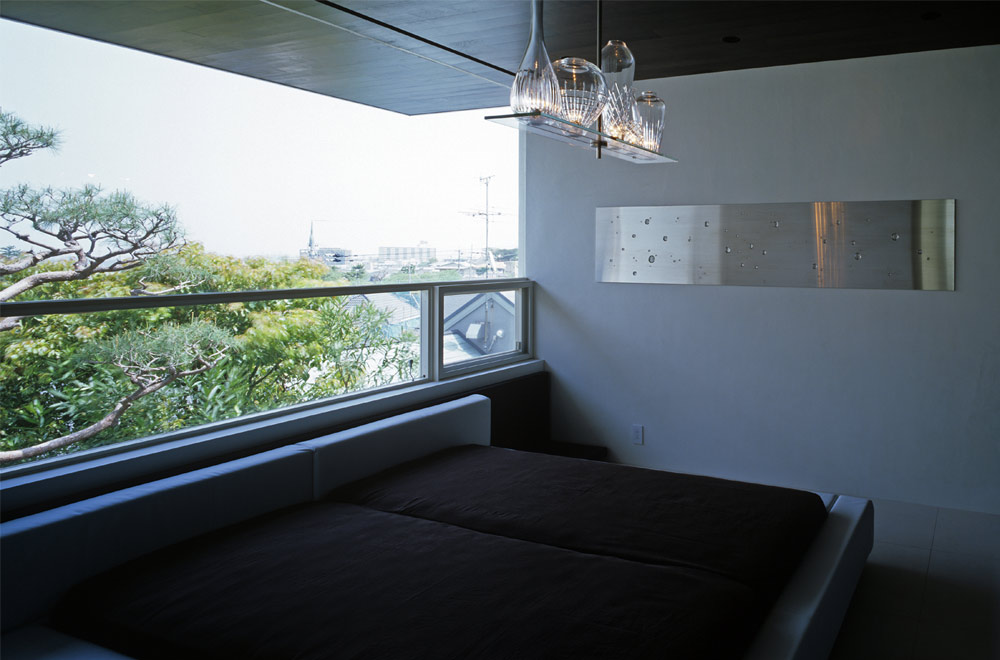 HOUSE IN MUKOYAMA: Bathroom