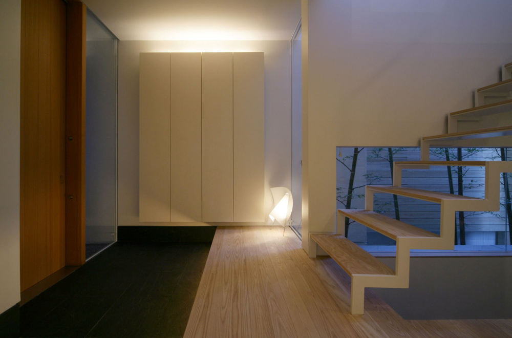 LIFE IN THE FOREST HOUSE: Entrance hall