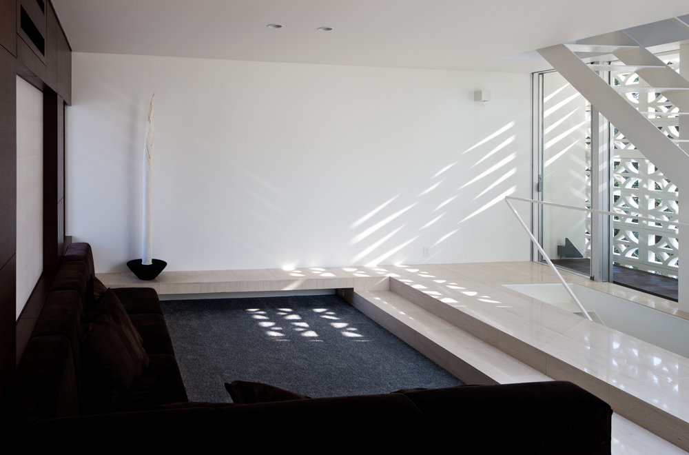 LIGHT SCREEN: Sitting-room