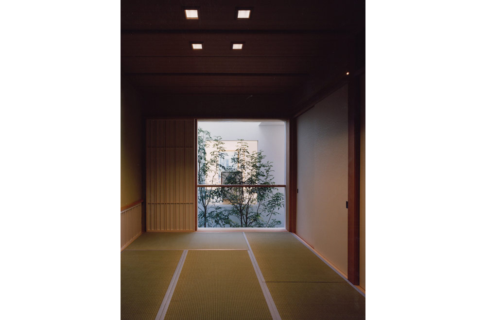 INNER PATIO: Japanese-style room