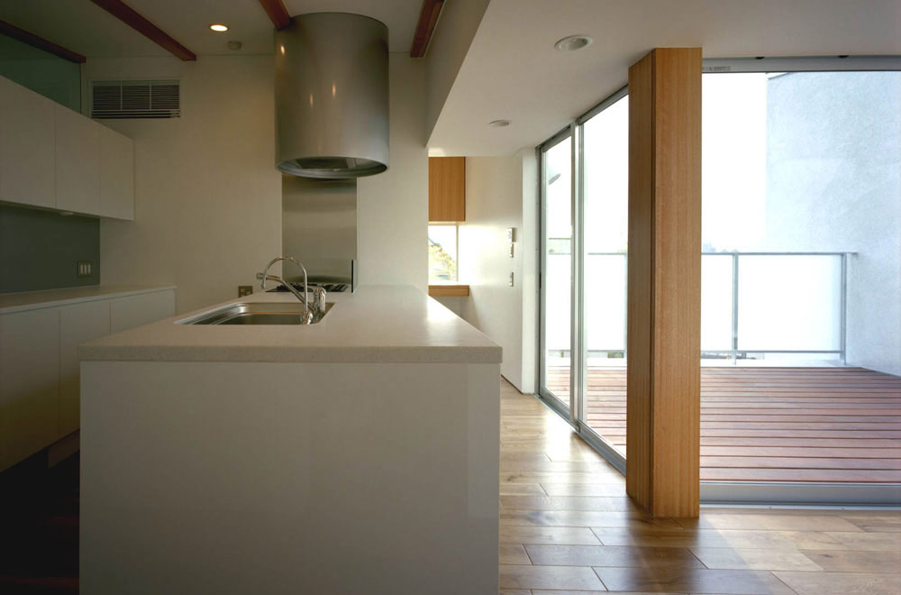 HOUSE IN MOTOYAMA: Living room & Dining kitchen