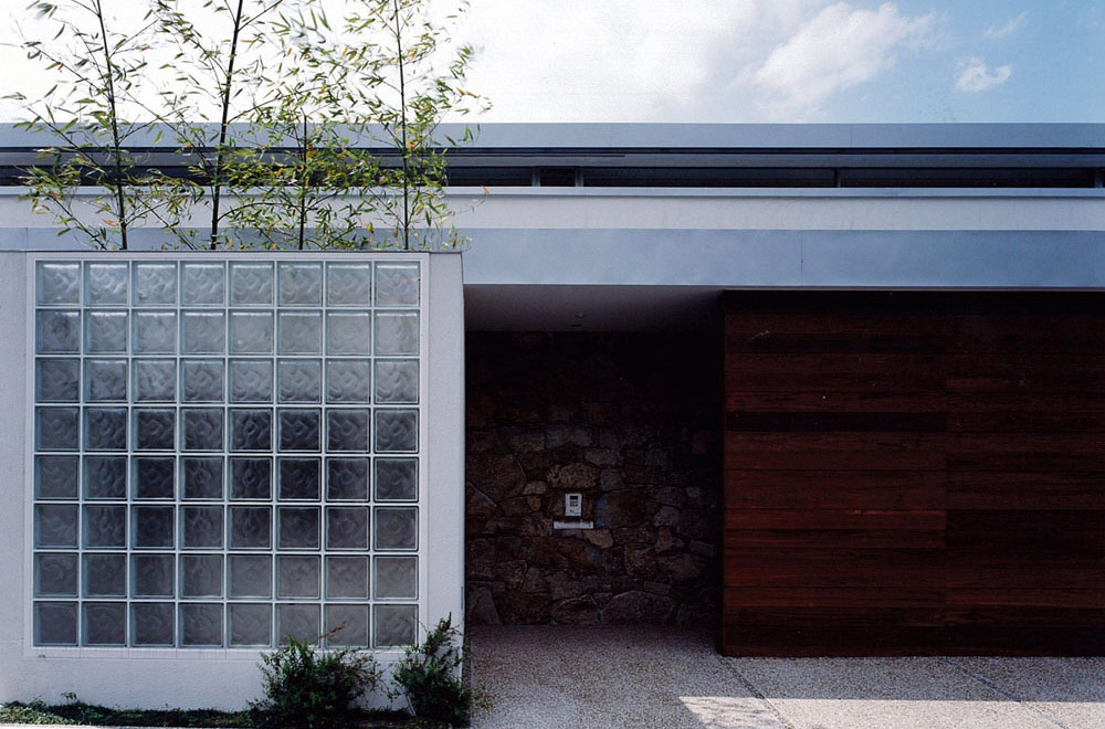 HOUSE IN TOMIGAOKA: Facade