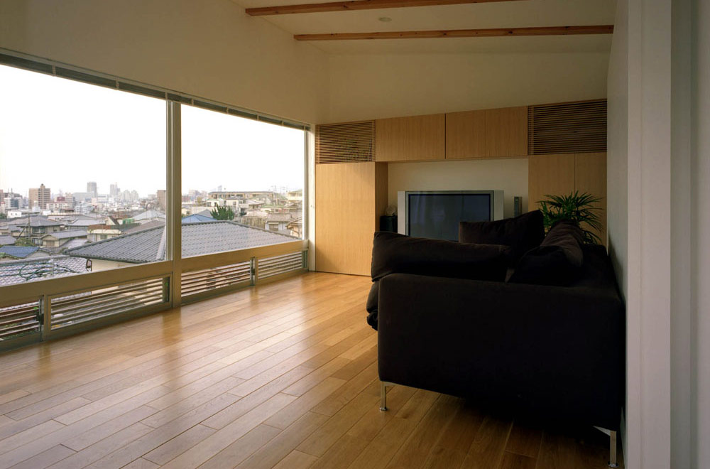 HOUSE IN MOTOYAMA: Living room