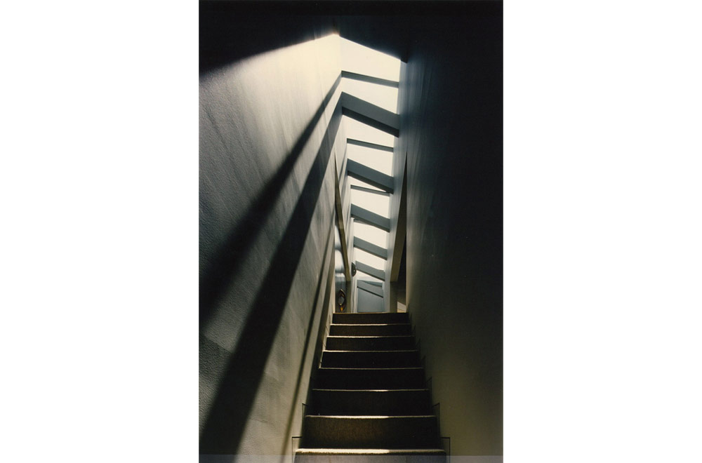 HOUSE IN SUMIYOSHIYAMATE: Stairs