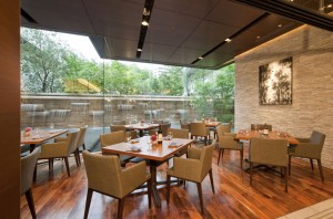 VILLA TSURUBAMI: Dining room and hall