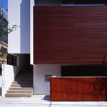 HOUSE WITH ROOF GARDEN